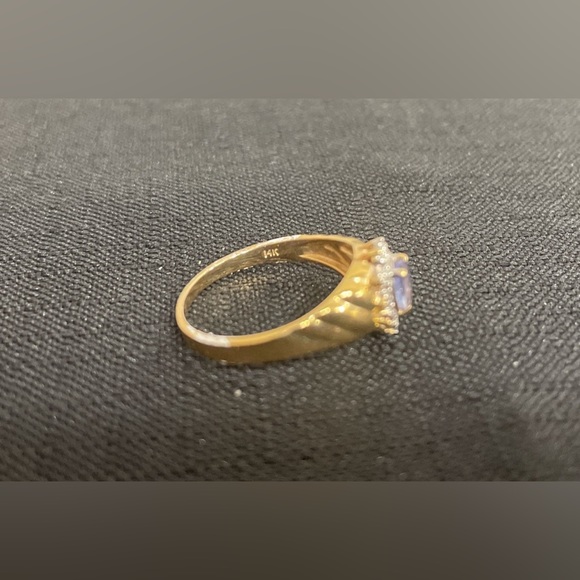 14K Solid Yellow Gold 1.40Ctw Tanzanite & Diamond Ring Size 9 - Picture 4 of 10